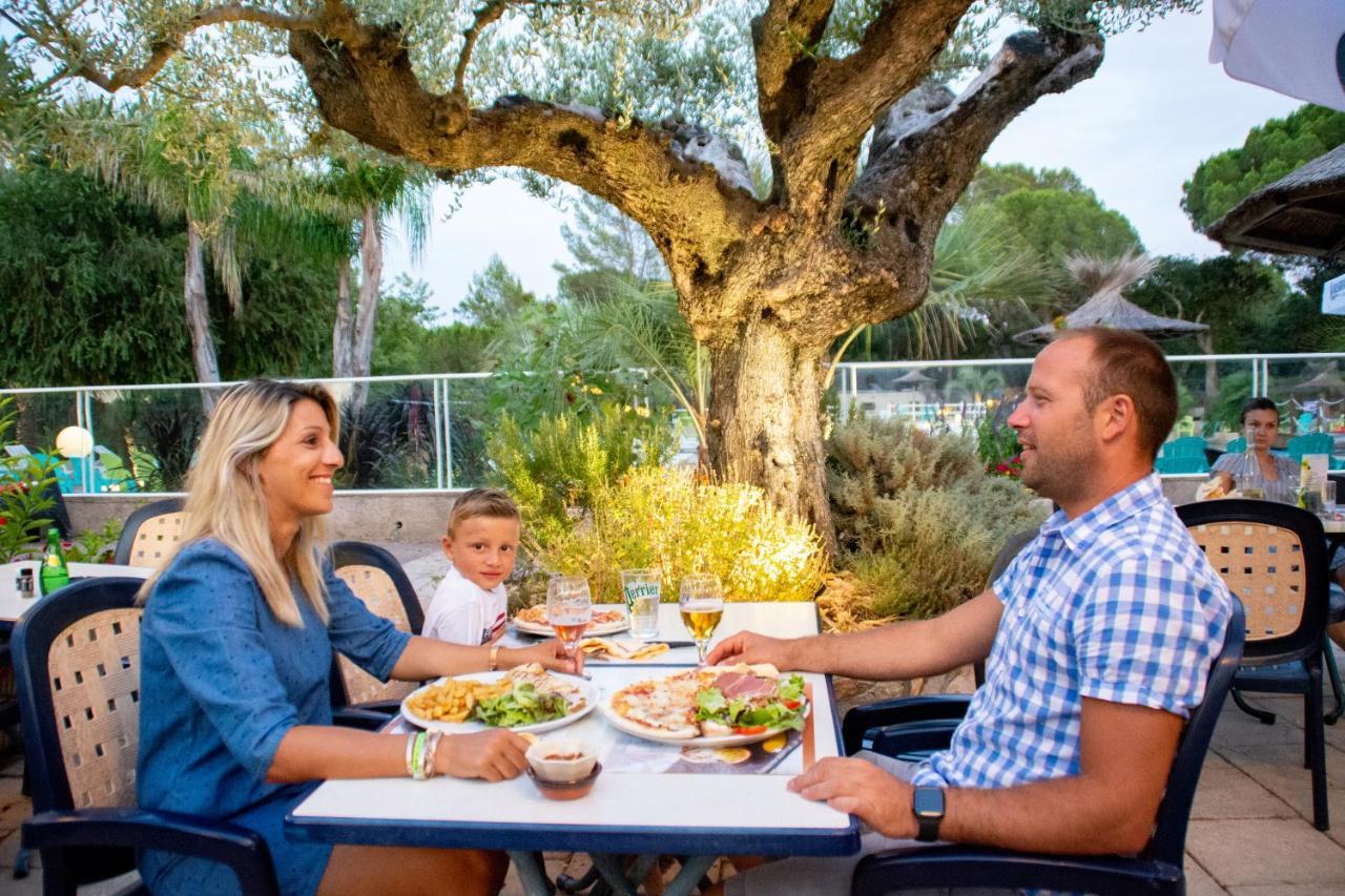 Chalets Met Buitenkeuken Op Camping Lei Suves - Joycasa Roquebrune-sur Argens Exteriör bild