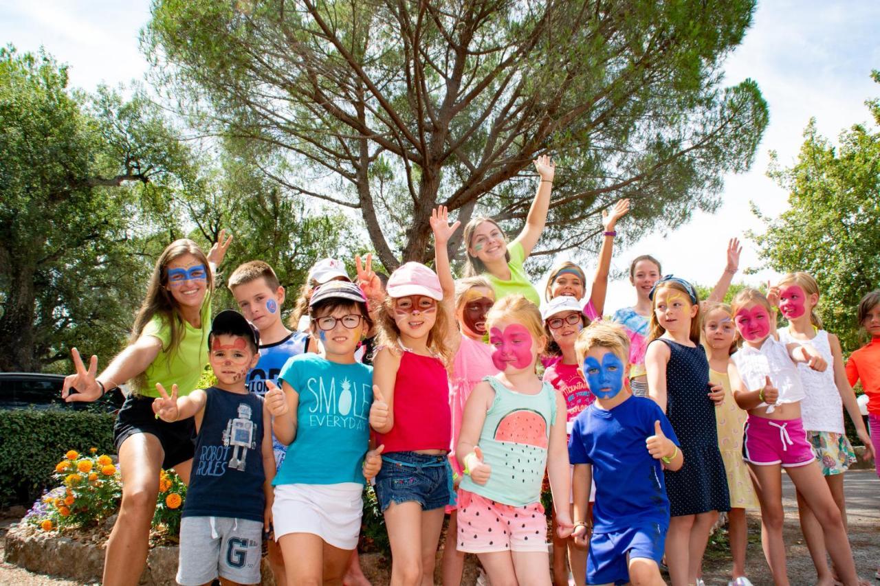Chalets Met Buitenkeuken Op Camping Lei Suves - Joycasa Roquebrune-sur Argens Exteriör bild